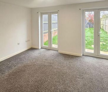 3 bedroom semi-detached house to rent - Photo 1