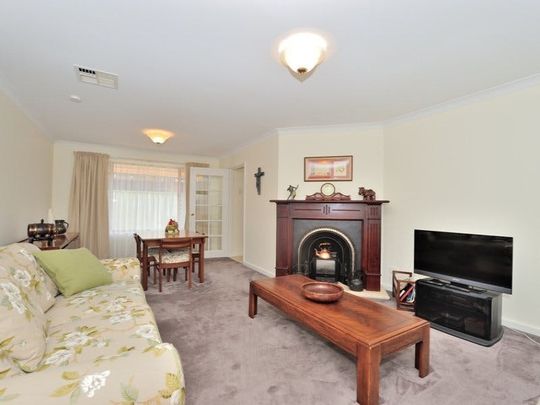 Stylish Family Home! - Photo 1