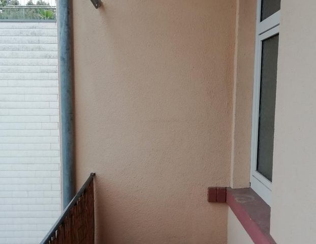 2-Zimmer- Altbau - kernsaniert - Top Gelegenheit !! - Foto 1