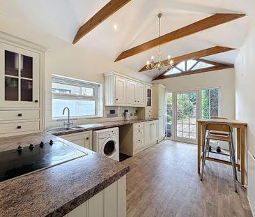 4 bedroom terraced house to rent - Photo 2