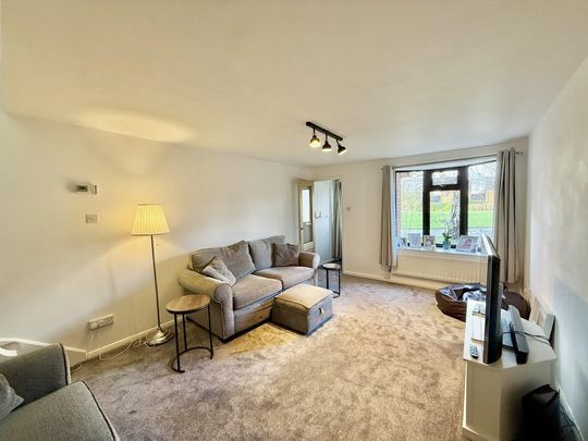 2 bedroom semi-detached house to rent - Photo 1