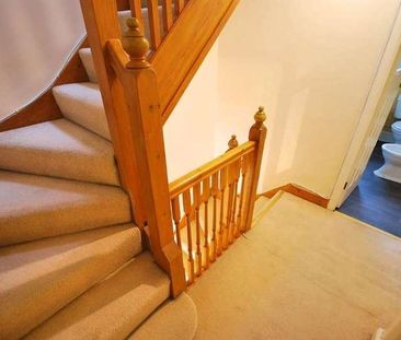 Devon Close, Perivale, Greenford, UB6 - Photo 6