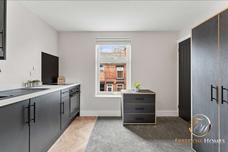 Newly Renovated Houseshare! - Photo 3