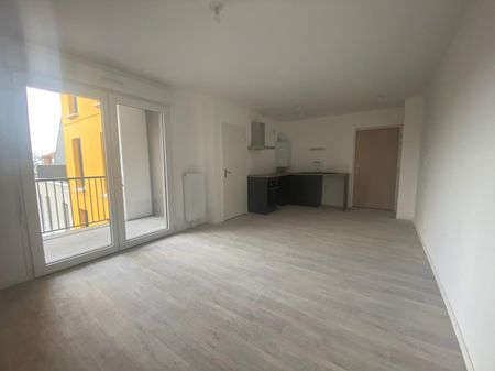 location Appartement T2 DE 40.15m² À SOTTEVILLE LES ROUEN - Photo 3