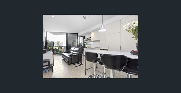 Stylish South Yarra Apartment in a Premium Lifestyle Precinct! - Photo 1