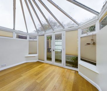 3 Bedroom - Photo 2
