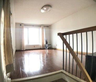 For Lease - 40 Seamist Crescent, Toronto, Ontario - Photo 1