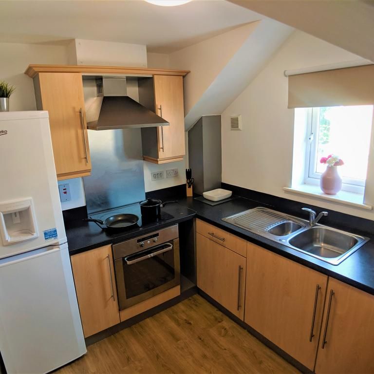 3 bedroom flat to rent - Photo 1