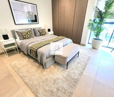 PREMIUM NEW VILLA! LUXURY STYLE! GREAT COMMUNITY! - Photo 2