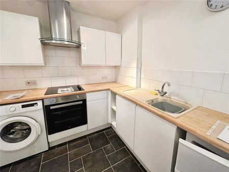 1 bedroom flat to rent - Photo 3