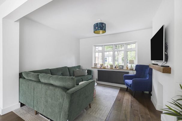 3 bedroom semi-detached house to rent - Photo 1