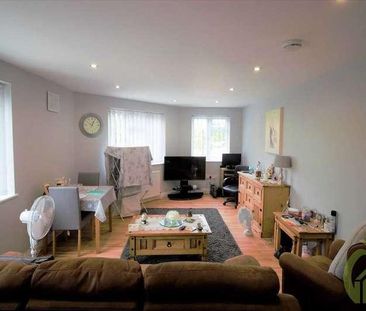 Station Road, Romford, RM2 - Photo 1