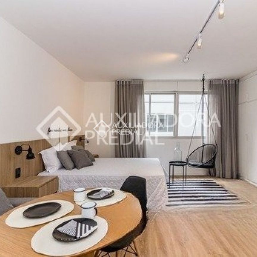 Loft com 1 quarto e 42m² para alugar em Centro Histórico, Porto Alegre. - Photo 1