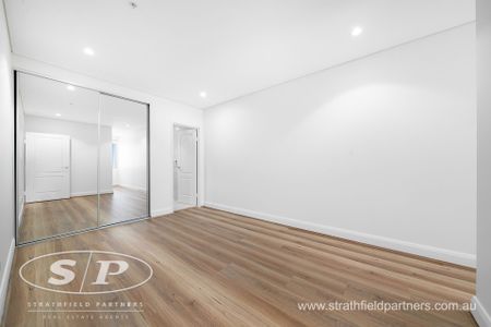 Modern Apartment With Great Views - Photo 4