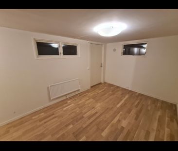 Långvretsvägen, Spånga - Foto 2