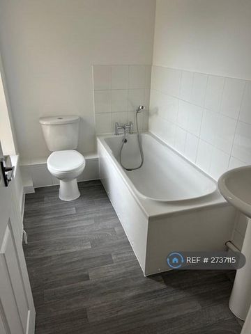2 bedroom terraced house to rent - Photo 5