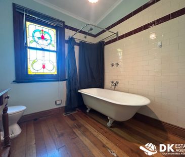 Comfortable & Convenient Living in the Heart of Sunshine - Photo 5