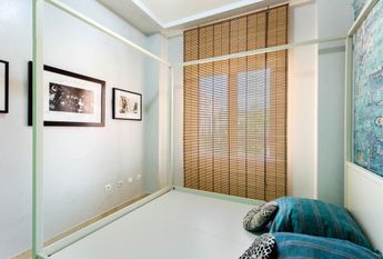 Spacious 4 bed penthouse, furnished and equipped in Marbella, near the Dunes of Artola and Cabopino