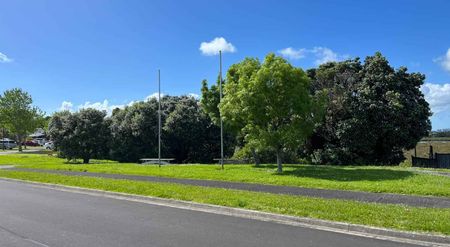 13 Sandwick Drive Weymouth Auckland - Photo 3