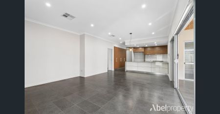 Spacious & Stylish 4-Bedroom Home in a Quiet Cul-de-Sac - Photo 2