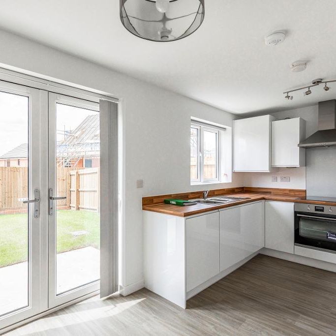 3 bedroom semi-detached house to rent - Photo 1