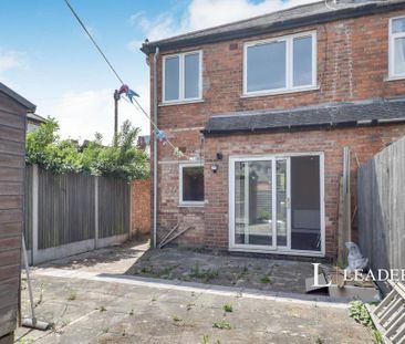 3 bedroom terraced house to rent - Photo 3