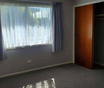 Spacious and bright in City End Karori - Photo 1