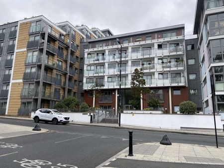 Sumner Road Room C (Double with Balcony) - Photo 3