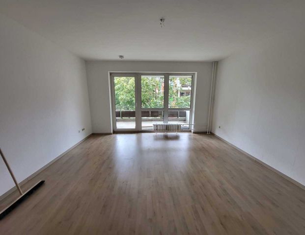 Tolle Single-Wohnung mit WBS mit Dringlichkeit! - Photo 1