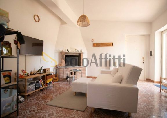 Appartamento viale Poggio dei Pini 42, Centro, Anguillara Sabazia - Photo 1
