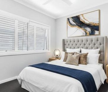 Stunning 3-Level Executive Townhouse in Leafy Morningside - Photo 4