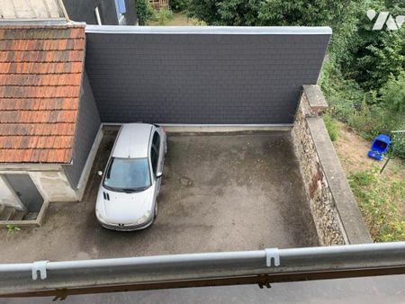 Appartement 2 pièces mansardées avec parking à louer à ROUEN proche du CHU - Photo 4