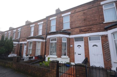 41 Ravenhill Avenue, Belfast BT6 8LD - Photo 2