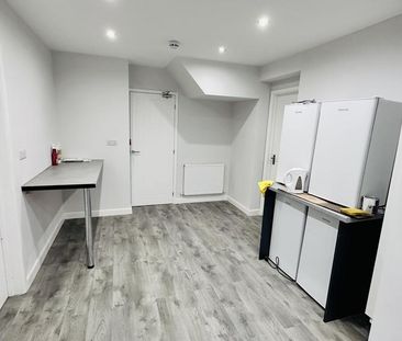 House share to rent - Photo 4