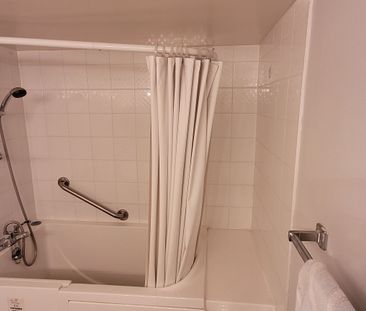 For Lease - 1155 Bough Beeches Boulevard Unit# 306, Mississauga, On... - Photo 3