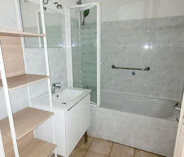Location Appartement 2 pièces 51m² ORANGE 84100 - Photo 5