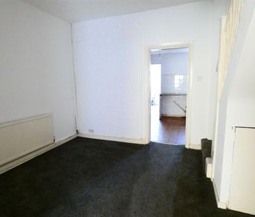 2 Bedroom Terraced House for Rent - Photo 1