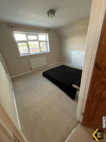 3 bedroom detached house to rent - Photo 3