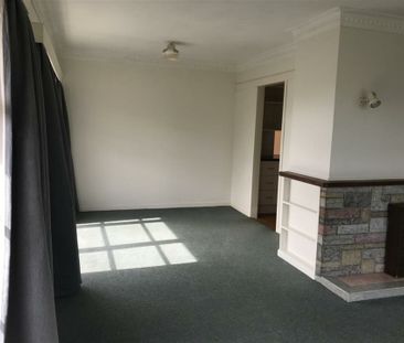 Convenient location - Photo 5