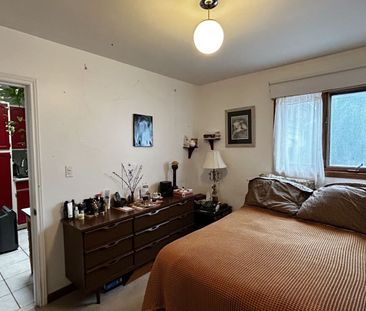 For Lease - 70 Twenty Fourth Street, Toronto, Ontario - Photo 2