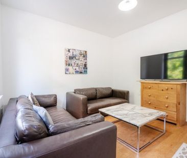 5 bedroom house to rent - Photo 2