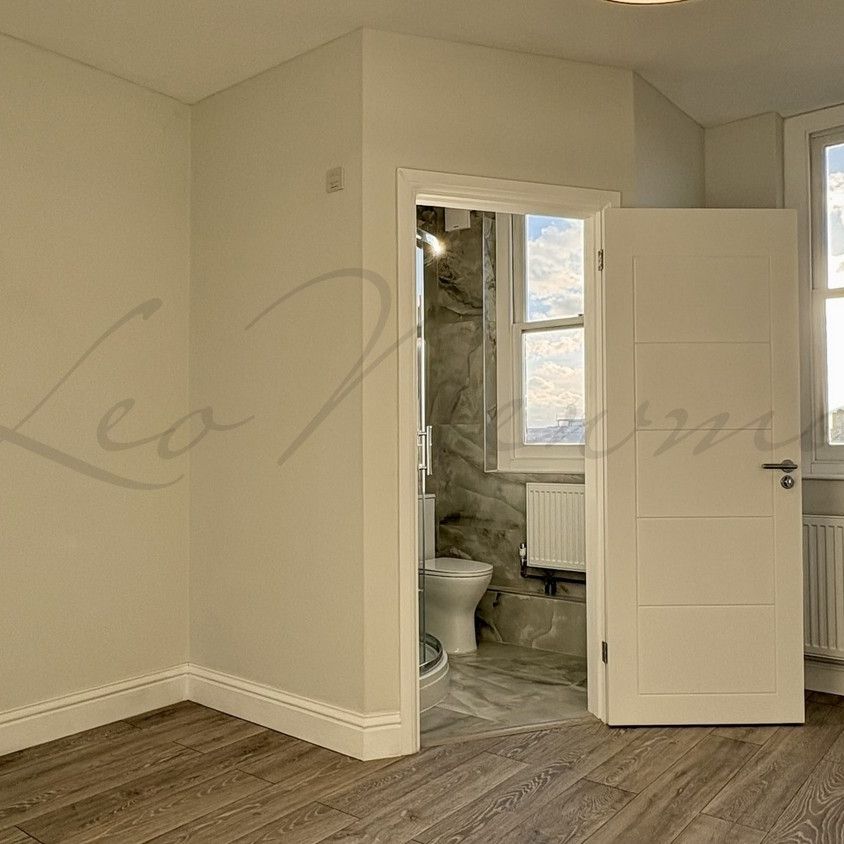 Tottenham Court Road, Fitzrovia, W1T - Photo 1