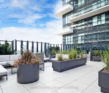 4102 30 Inn On The Park Drive - Photo 1