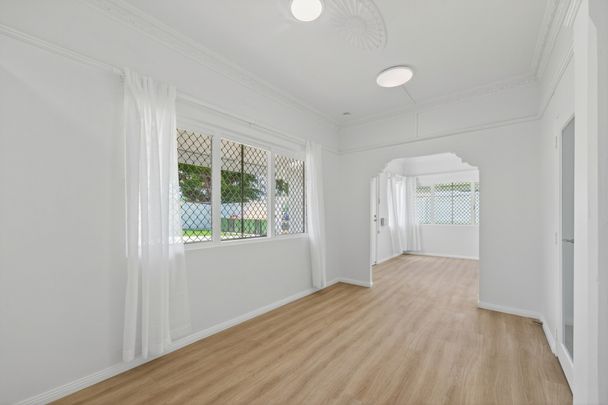 2/2 Morehead Street, South Townsville - Photo 1