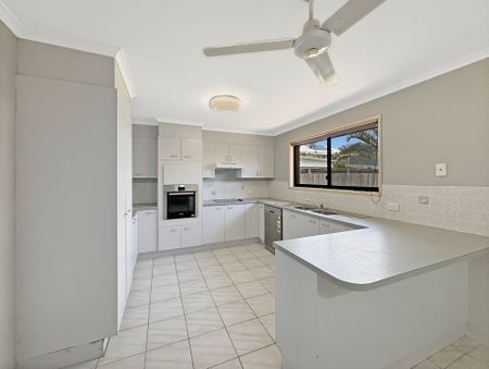 Fresh, Updated Beachside Living in Bokarina! - Photo 5