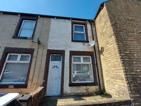 3 bedroom terraced house to rent - Photo 4