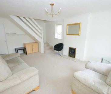 2 bedroom semi-detached house to rent - Photo 4