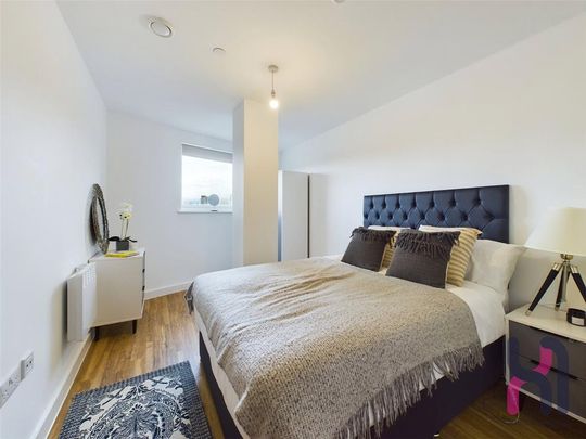 2 bedroom flat to rent - Photo 1