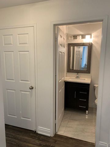 For Lease - 5035 Oscar Peterson Boulevard Unit# 110, Mississauga, Ontario - Photo 4