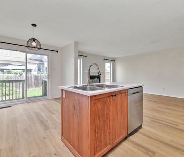 For Lease - 119 Whitewater Street, Barrhaven, Ontario - Photo 5